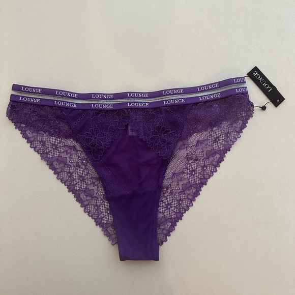 Lounge Brief - Picture 2 of 3